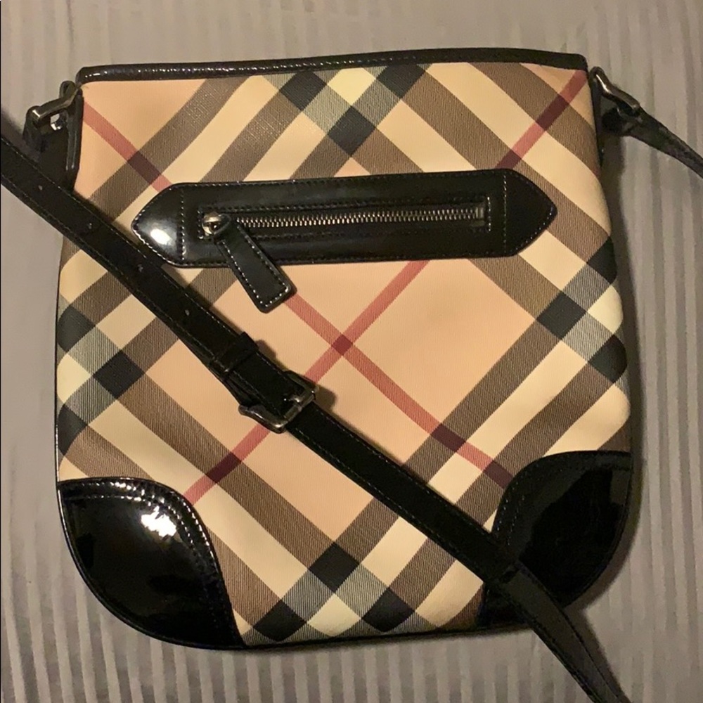 Cross body purse